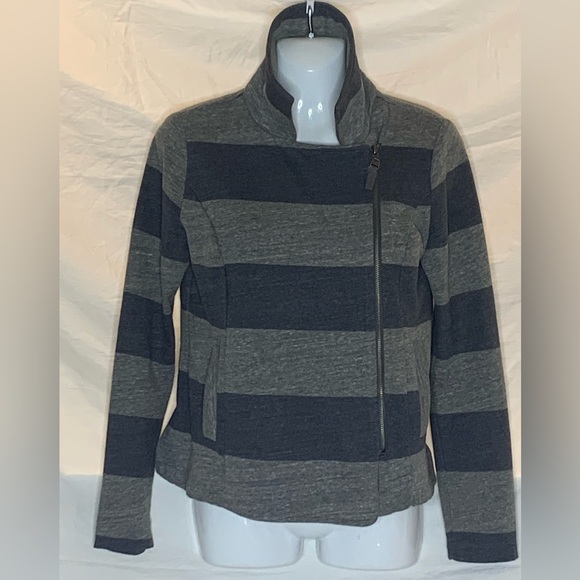 Splendid Twill Jacket - Picture 12 of 16